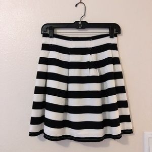 High Waisted Striped Mini Skirt (S)